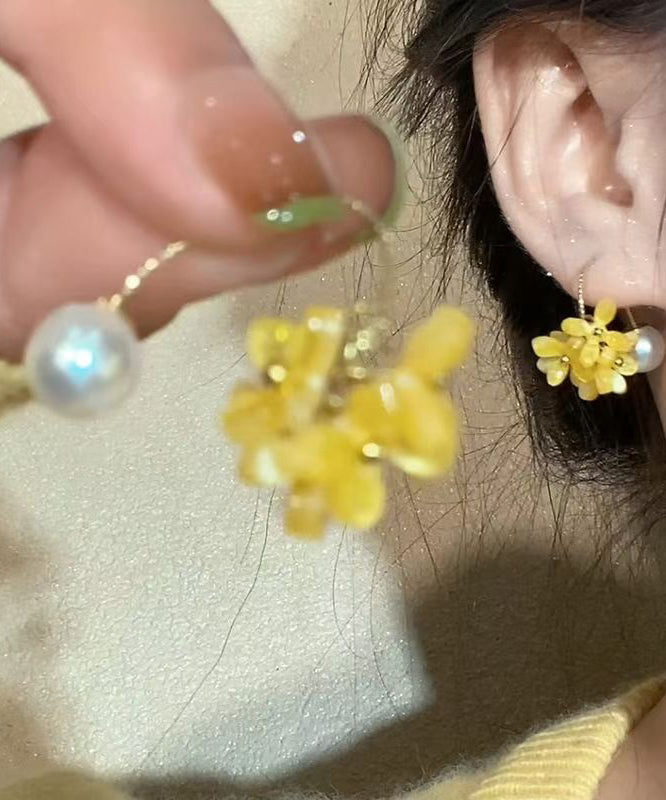 Boucles d'oreilles créoles florales en perles acryliques jaunes cuivrées - TrendAura