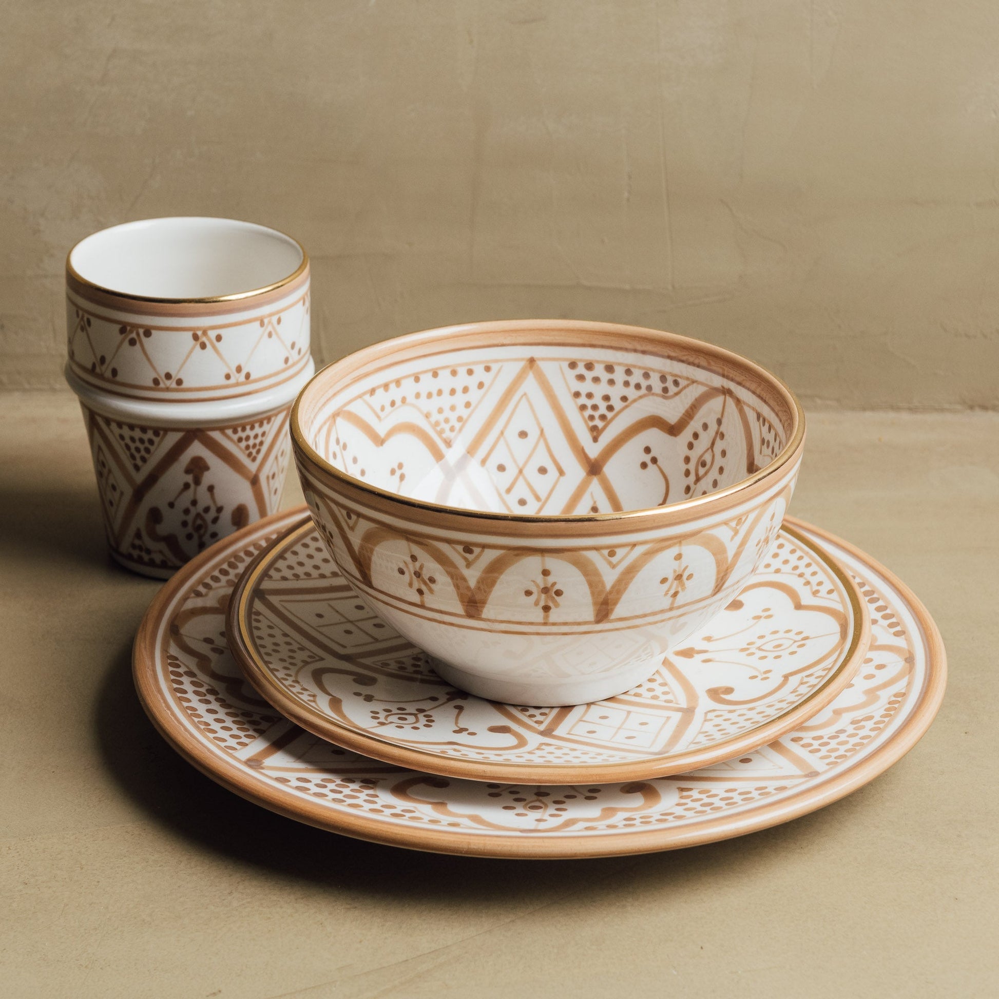 Fez Sand - Moroccan Dinnerware Set Adorned with 12 Carat Gold Accents - TrendAura