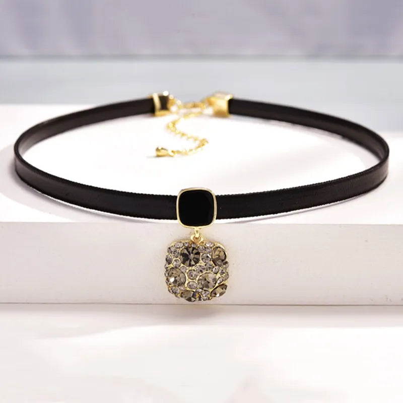 Women's Geometric Crystal Necklace