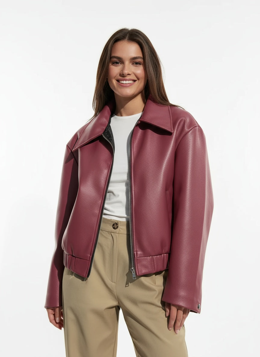 Elegant leather jacket for women
