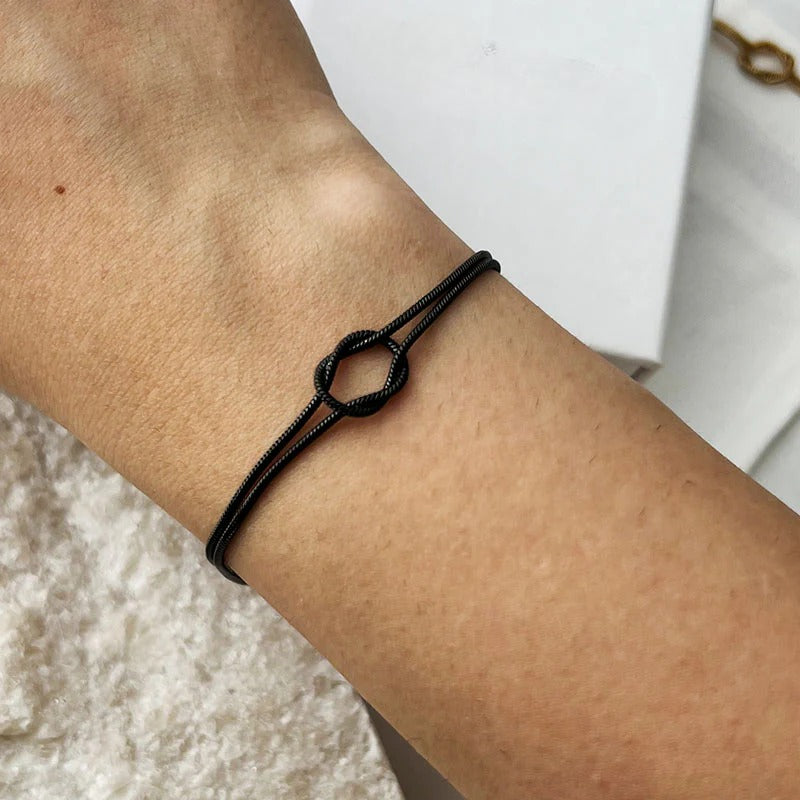 Women's Minimalist Knot Bracelet Elegant and Adjustable