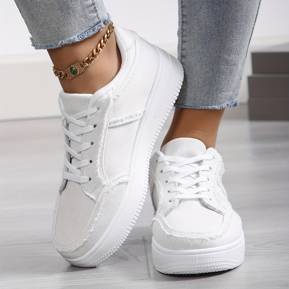 Women's sneakers for everyday use