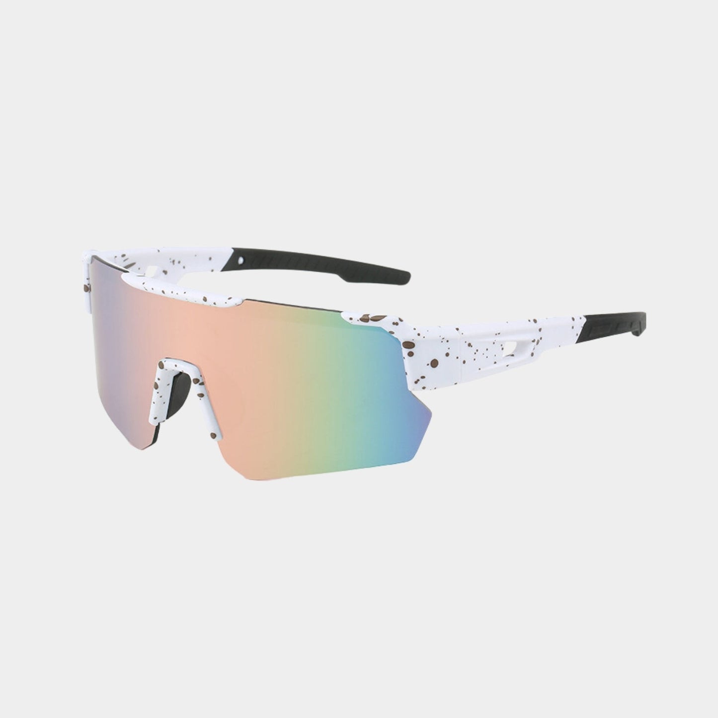 Sunglasses with modern design