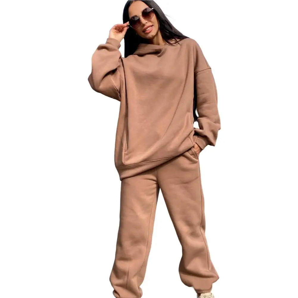 Women's tracksuit with hood