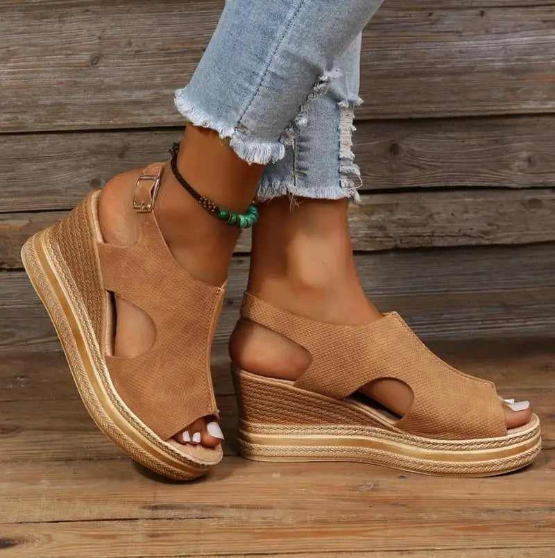 Women's wedge sandals with extra support for summer