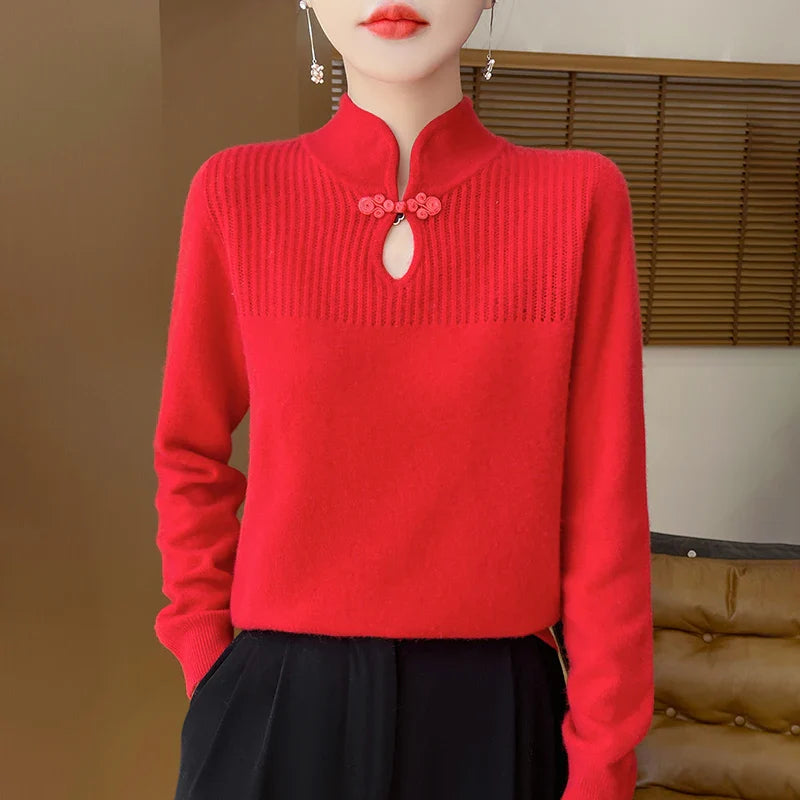 Women's sweater made of merino wool with mandarin collar