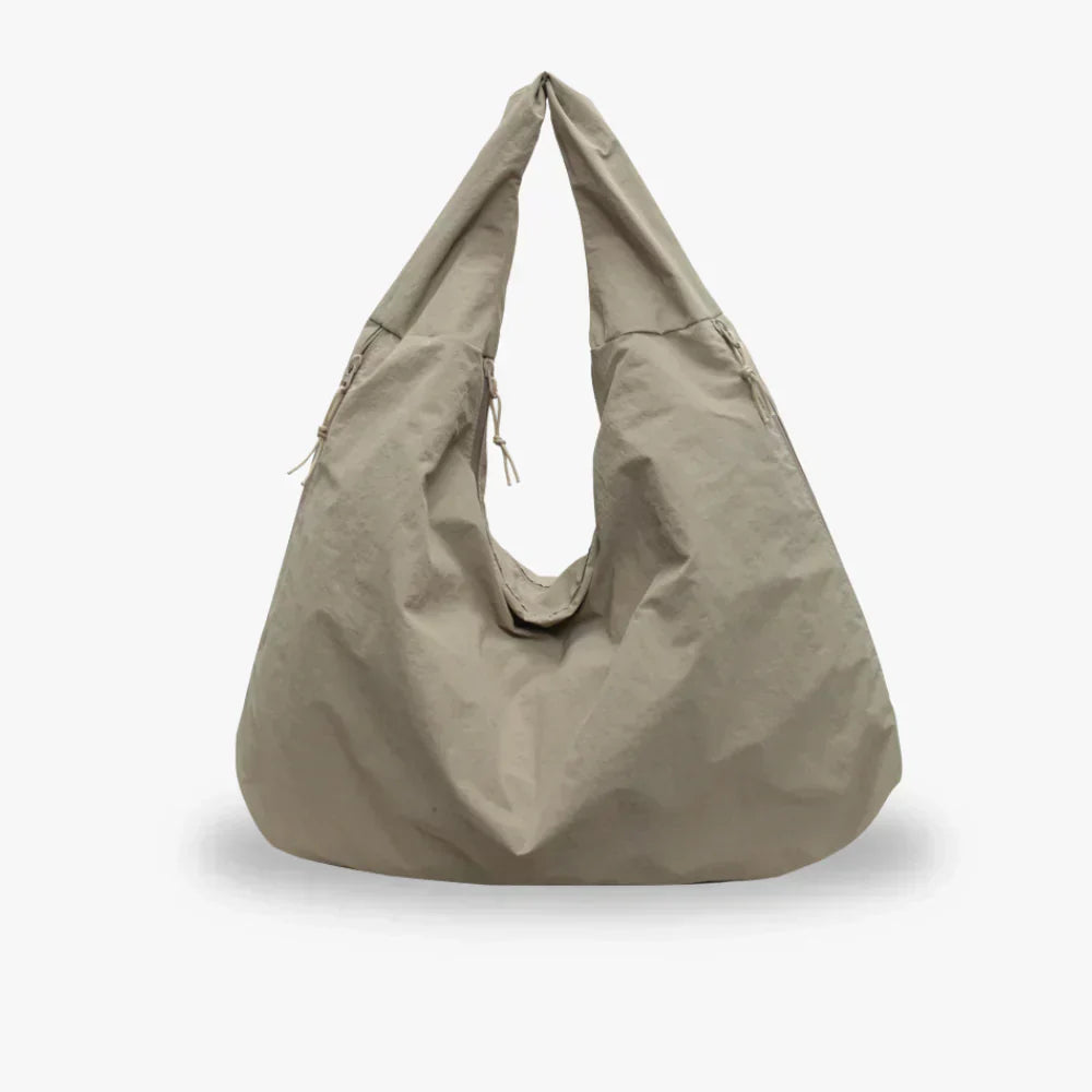 Essential tote bag - style meets strength