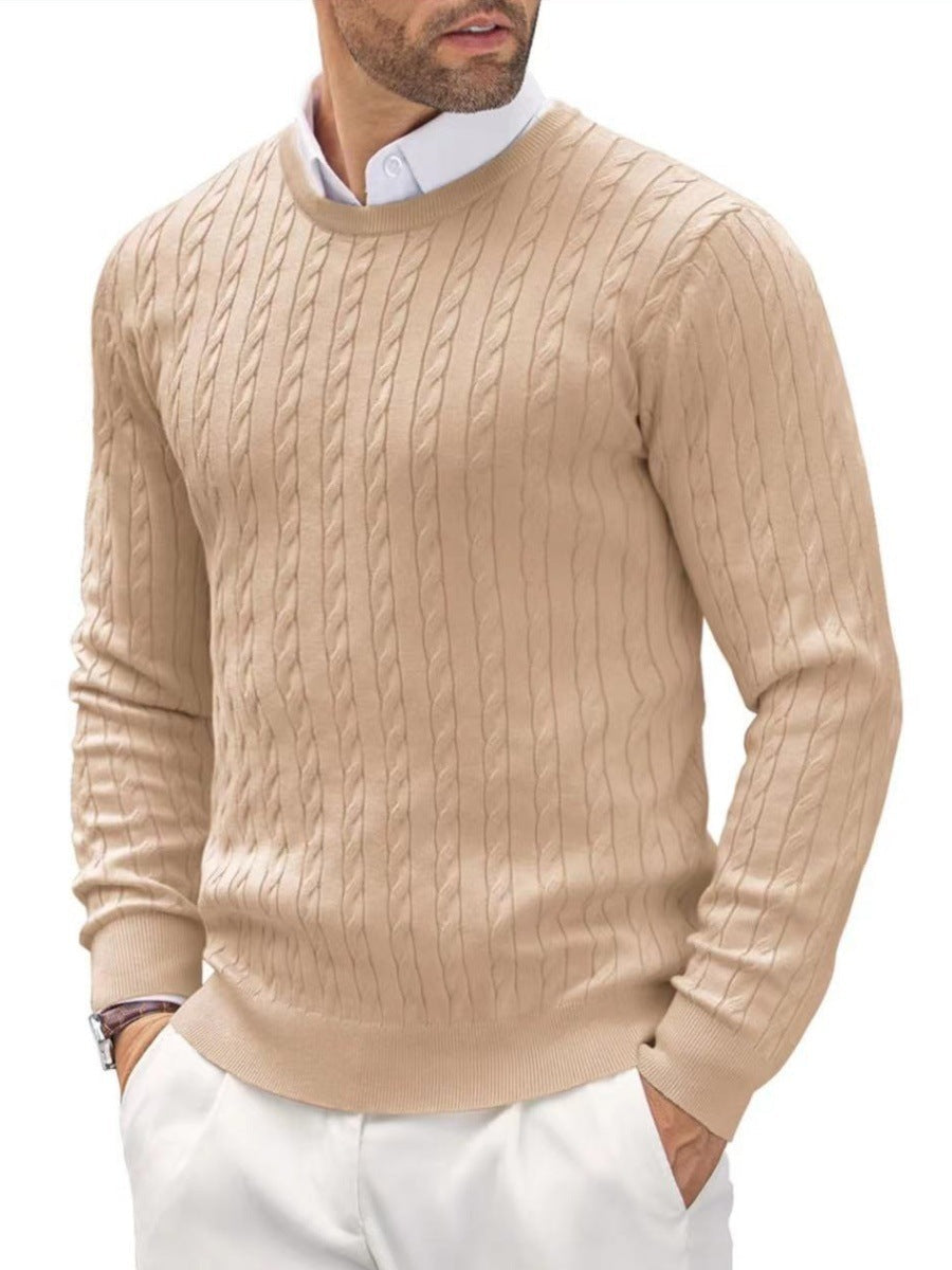 Slim pullover with round neck for men in fine knit