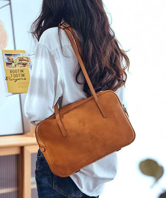 Sacs à bandoulière élégants carrés en cuir durable orange - TrendAura