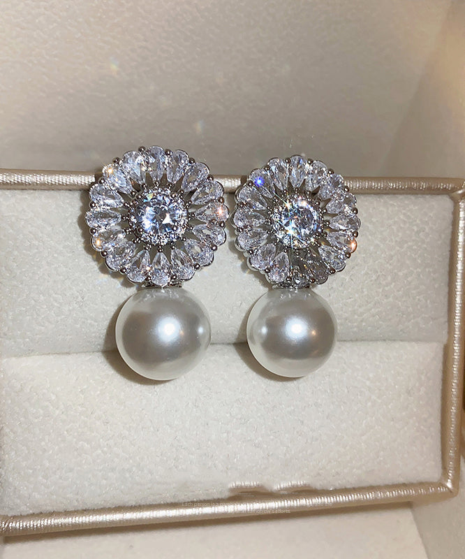 Boucles d'oreilles pendantes élégantes en soie, cuivre, zircon et perles - TrendAura