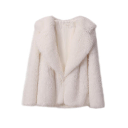 Elegant white faux fur jacket with long sleeves