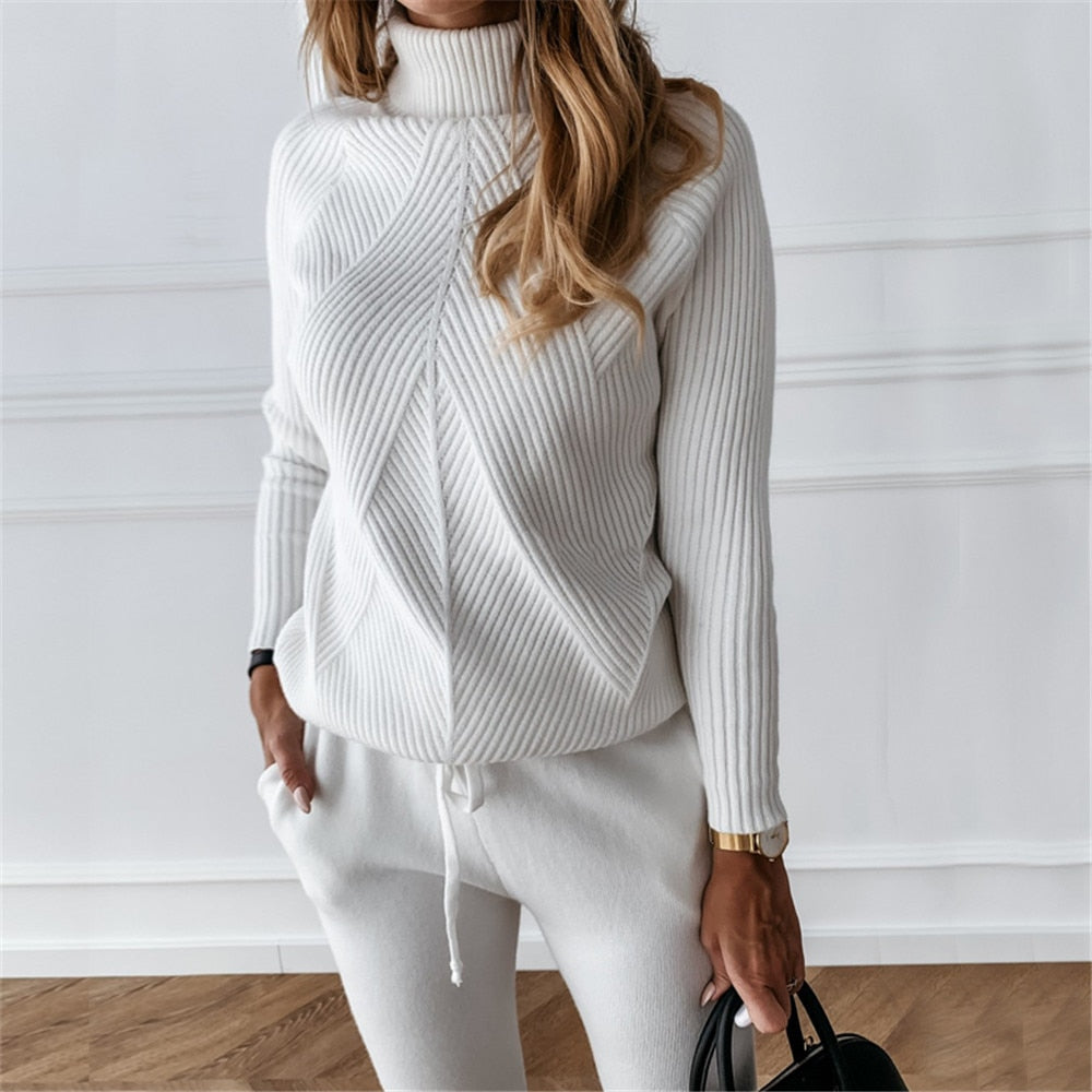 Elegant women's tracksuit with turtleneck and jogging pants