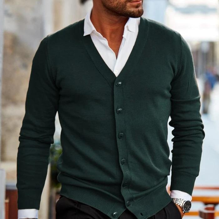 Elegant men's cardigan with V-neck and buttons – casual style for every occasion