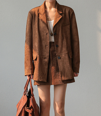 Elegant suede blazer for women
