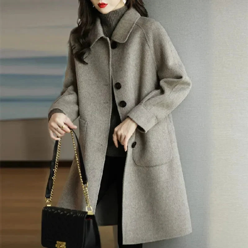 Elegant wool coat for women in Korean style