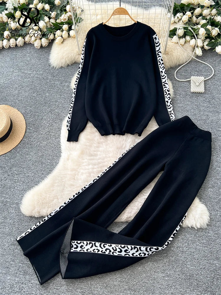 Elegant women's knit set with pullover and wide-leg pants