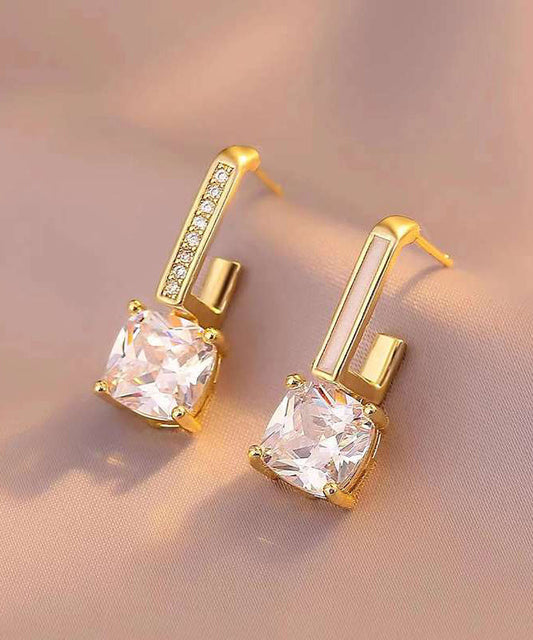 Boucles d'oreilles asymétriques en or et zircon, aiguilles en argent 925 - TrendAura