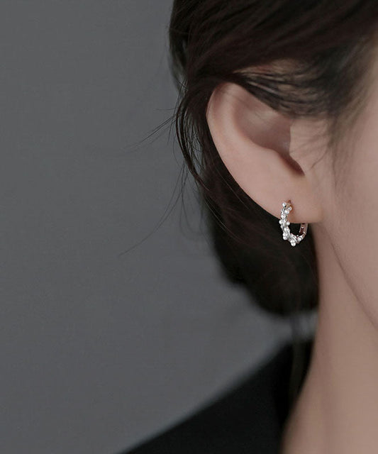 Boucles d'oreilles puces en soie, argent sterling et perles - TrendAura
