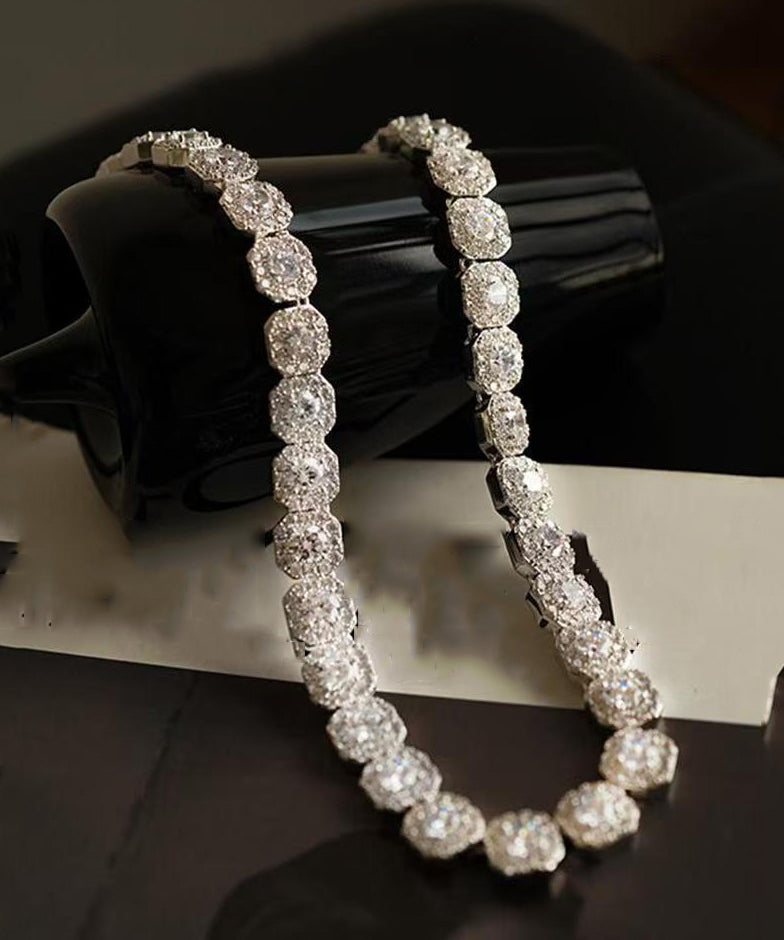 Collier de perles graduées en argent sterling et zircons - TrendAura