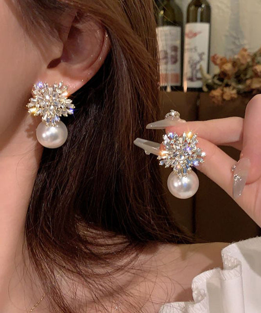 Boucles d'oreilles à tige en alliage blanc avec perles et flocons de neige en zircon - TrendAura