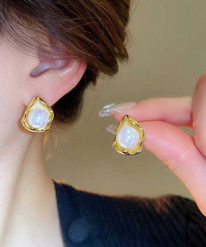 Boucles d'oreilles à tige en acier inoxydable doré fin avec perles - TrendAura