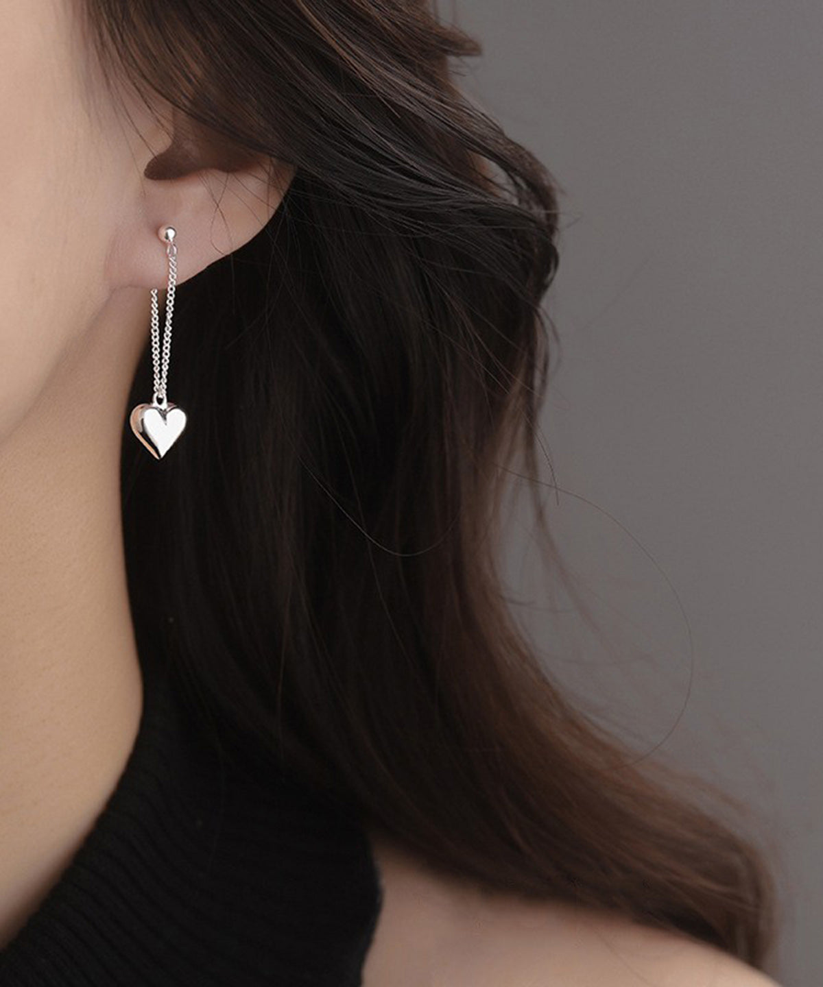 Boucles d'oreilles pendantes à pampilles Love en acier inoxydable et soie fine - TrendAura
