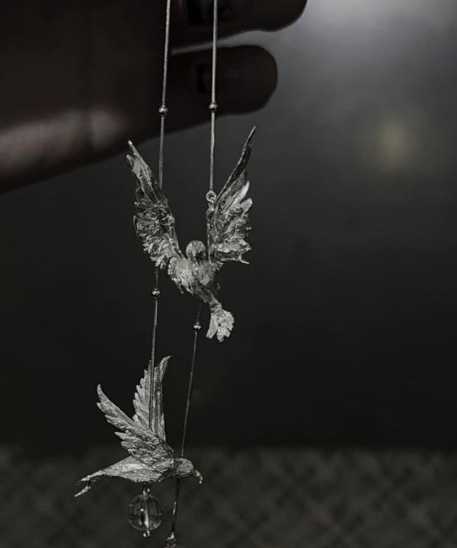 Boucles d'oreilles pendantes à pompon en argent sterling et soie fine - TrendAura