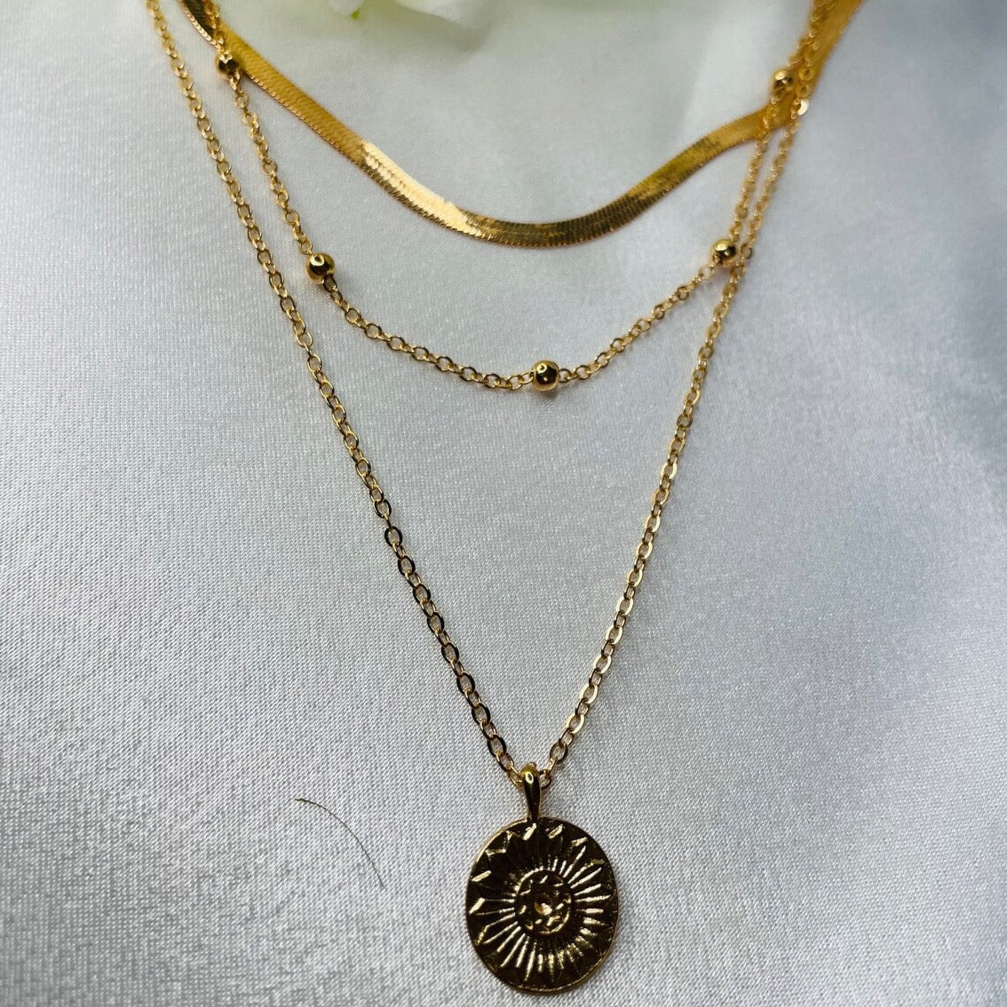 Ella | Set of layered necklaces for women in 18k gold plated metal