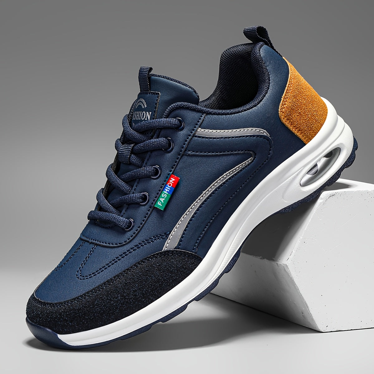 FlexStride - Premium men's sneakers with comfortable ergonomic sole