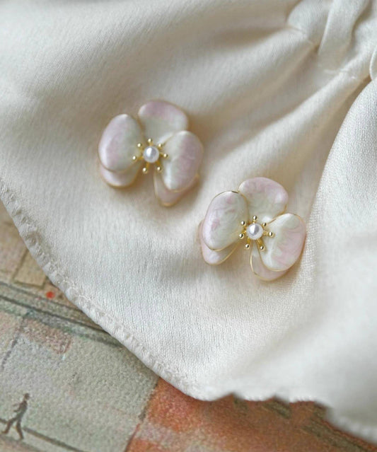 Boucles d'oreilles à tige florales en perles surdorées en cuivre rose dégradé de couleur - TrendAura