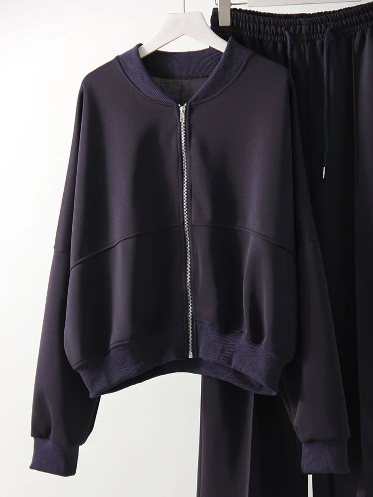 Women's tracksuit
