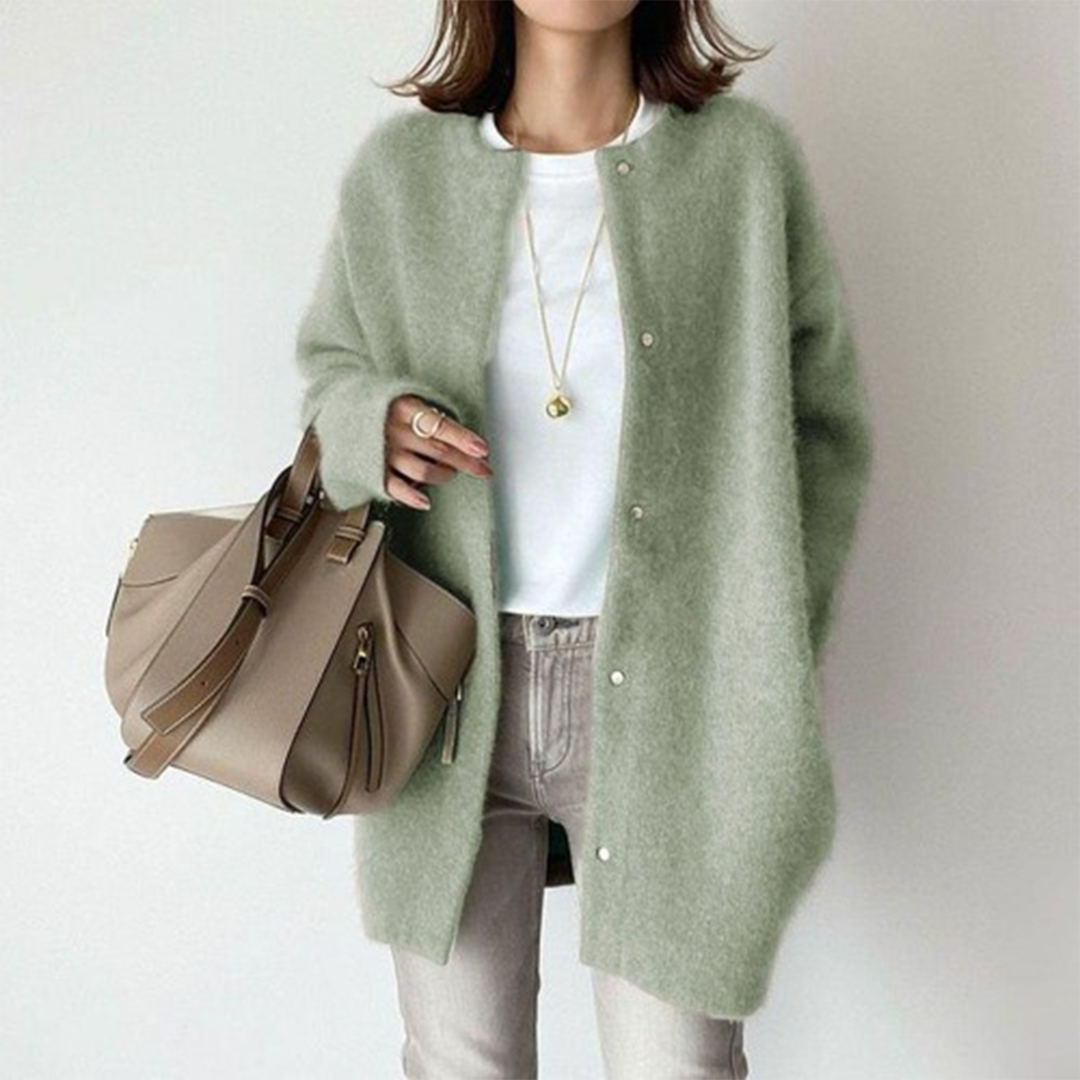 Relaxed Fit Wool Mid-Thigh Cardigan for Women – Cozy Casual Warmth