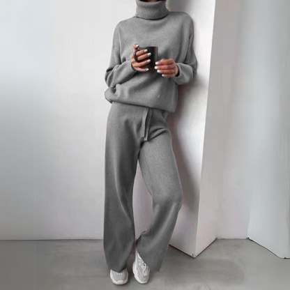 Cia | Comfortable Turtleneck Set for Women