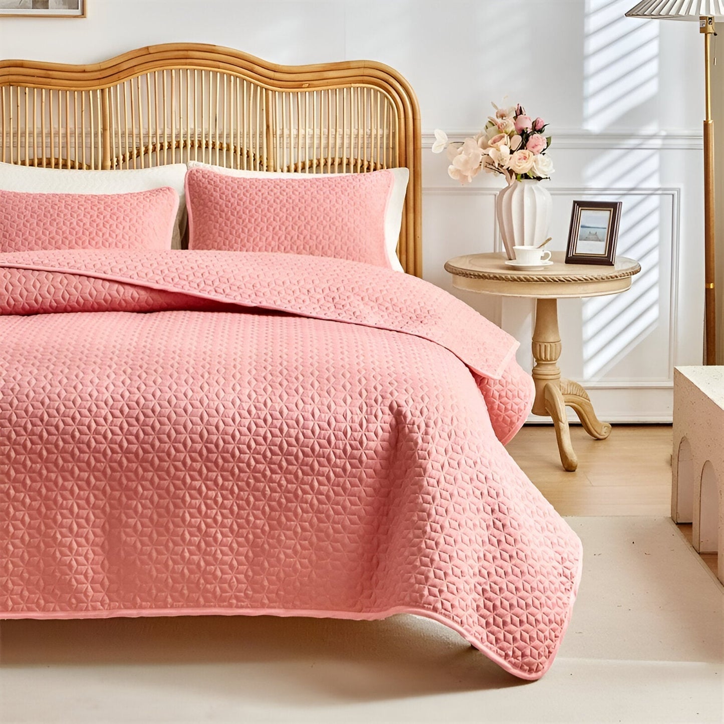 Minimalist Beige Quilted Bedspread Set