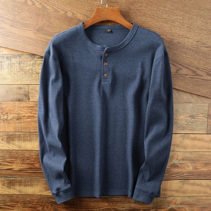 Classic long-sleeve shirt for men