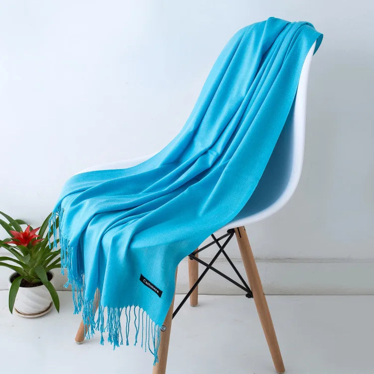 Eloura-Moda | An elegant and warm scarf for women