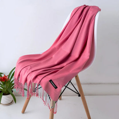 Eloura-Moda | An elegant and warm scarf for women