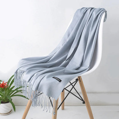 Eloura-Moda | An elegant and warm scarf for women