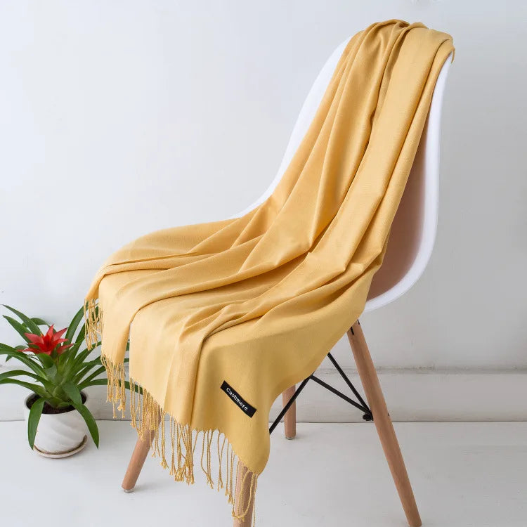Eloura-Moda | An elegant and warm scarf for women