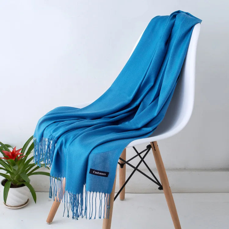 Eloura-Moda | An elegant and warm scarf for women