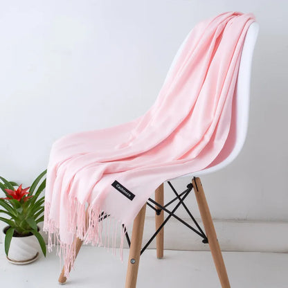 Eloura-Moda | An elegant and warm scarf for women