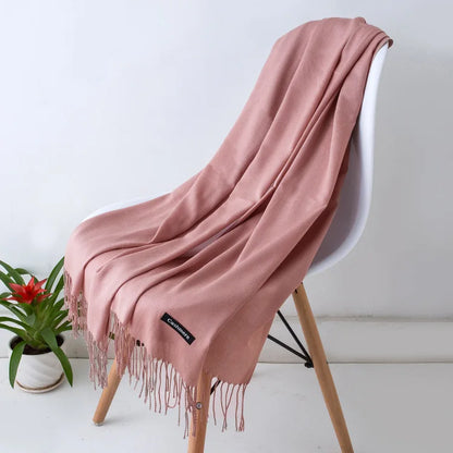 Eloura-Moda | An elegant and warm scarf for women