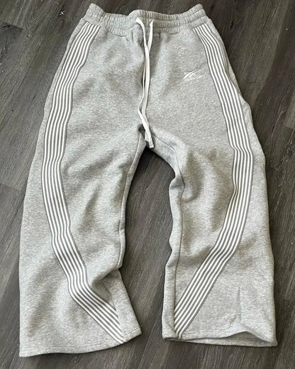 Eloura-Moda | Men's sweatpants with stripes
