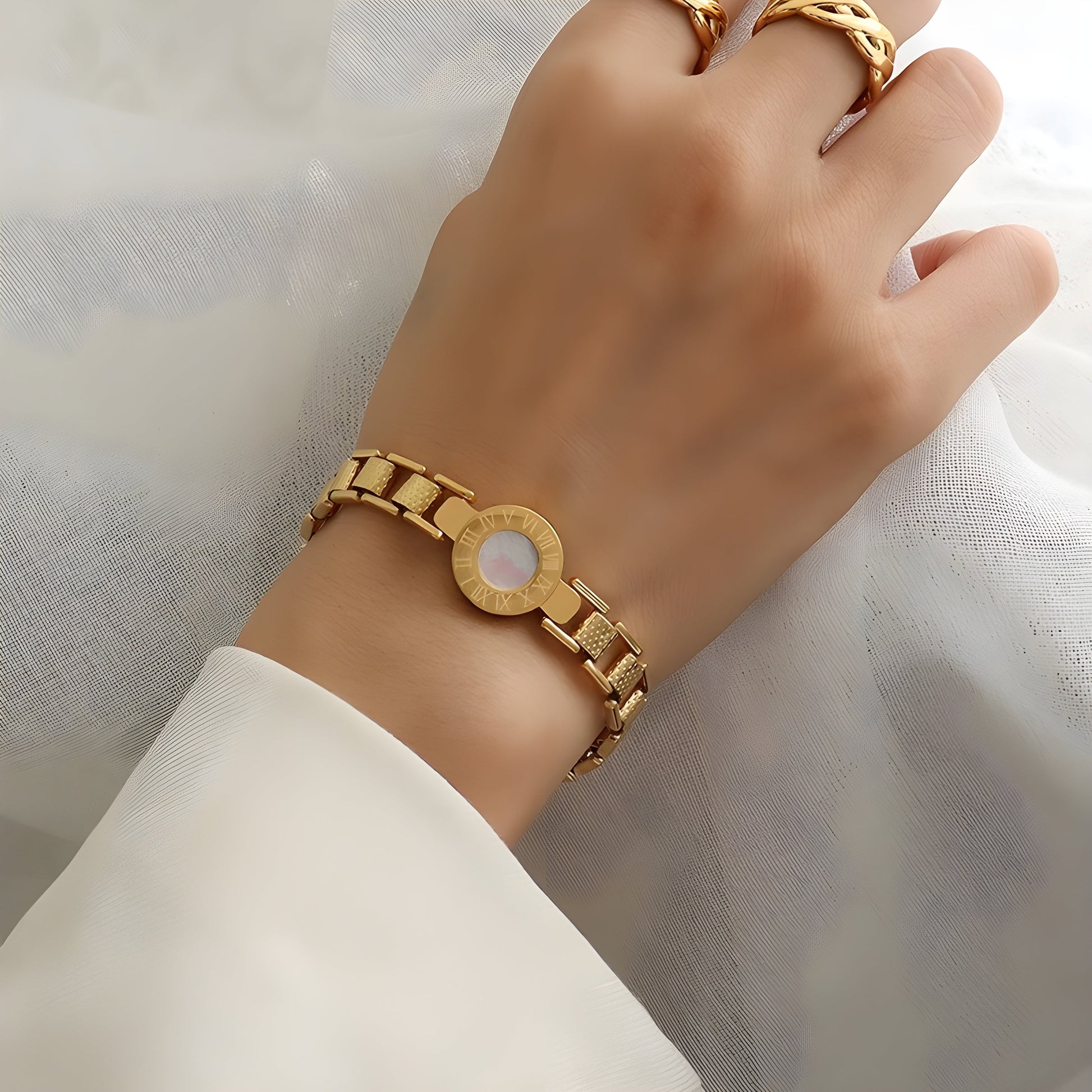  - TrendAura
