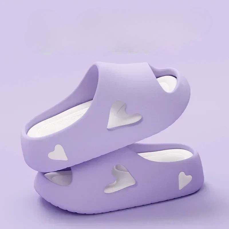 Women's Heart-Shaped Flip Flops with Soft Cushioning and Durable Design