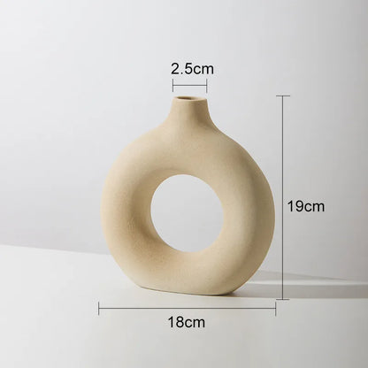Hadran Circular Ceramic Vase