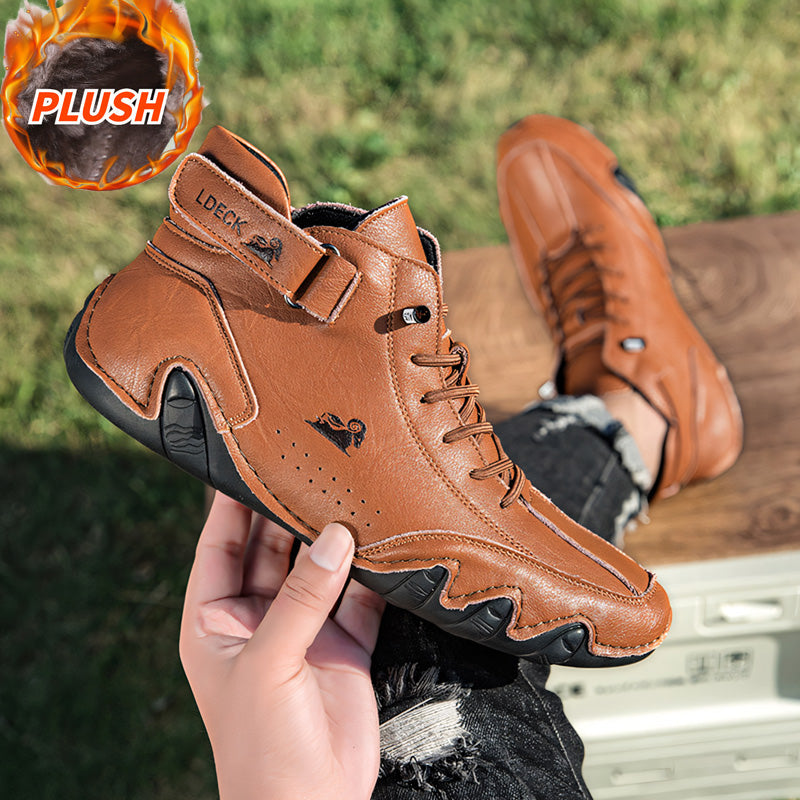 Unisex Orthopedic Leather Boots With Wide Toe Design and Insulated Plush Lining for Cold Weather