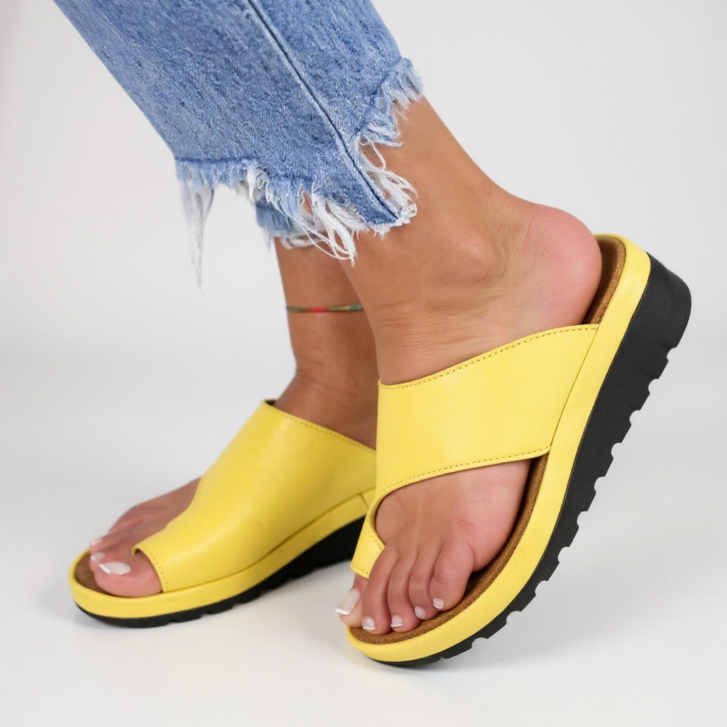 Women's Cushioned Sandals with Arch Support and Adjustable Straps