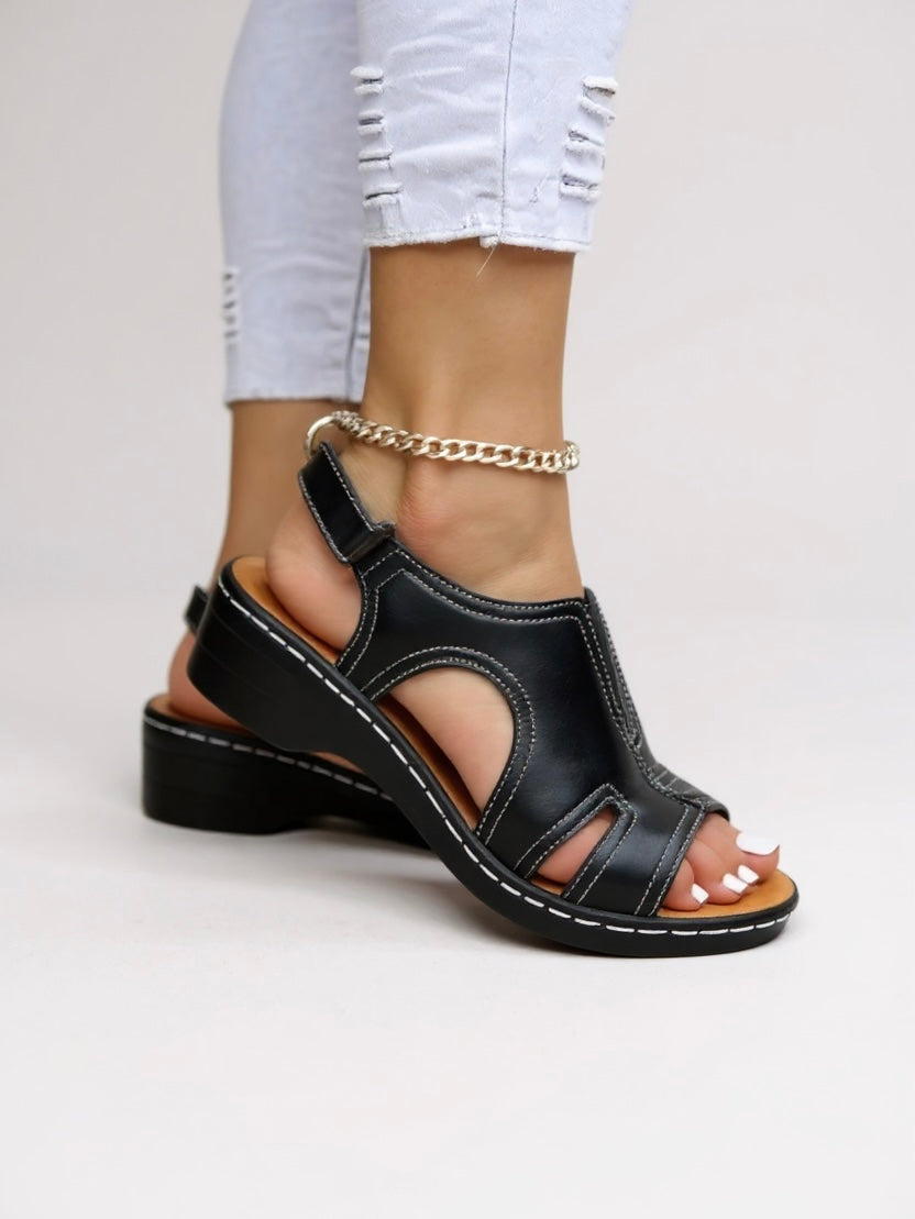 Women's Adjustable Walking Sandals with Cushioned Support and Secure Fit