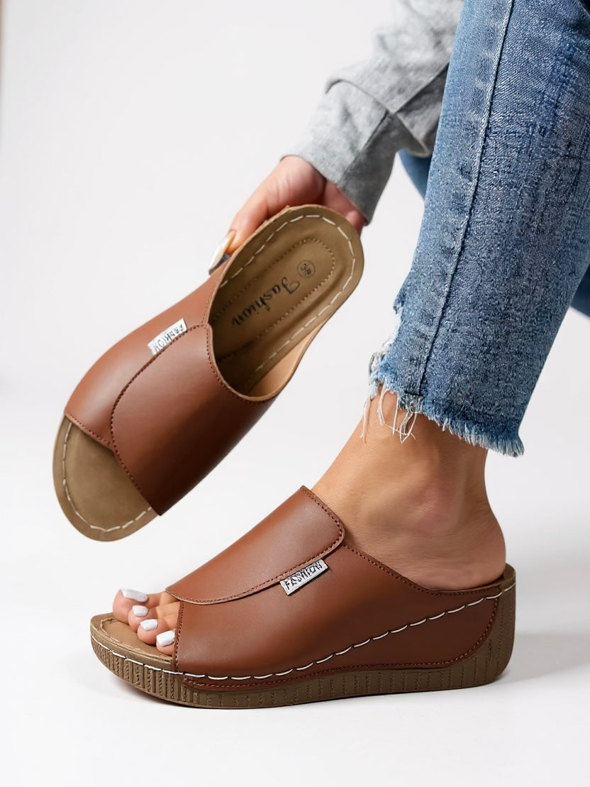 Women's Platform Cushioned Slides with Supportive Design and Easy Slip-On